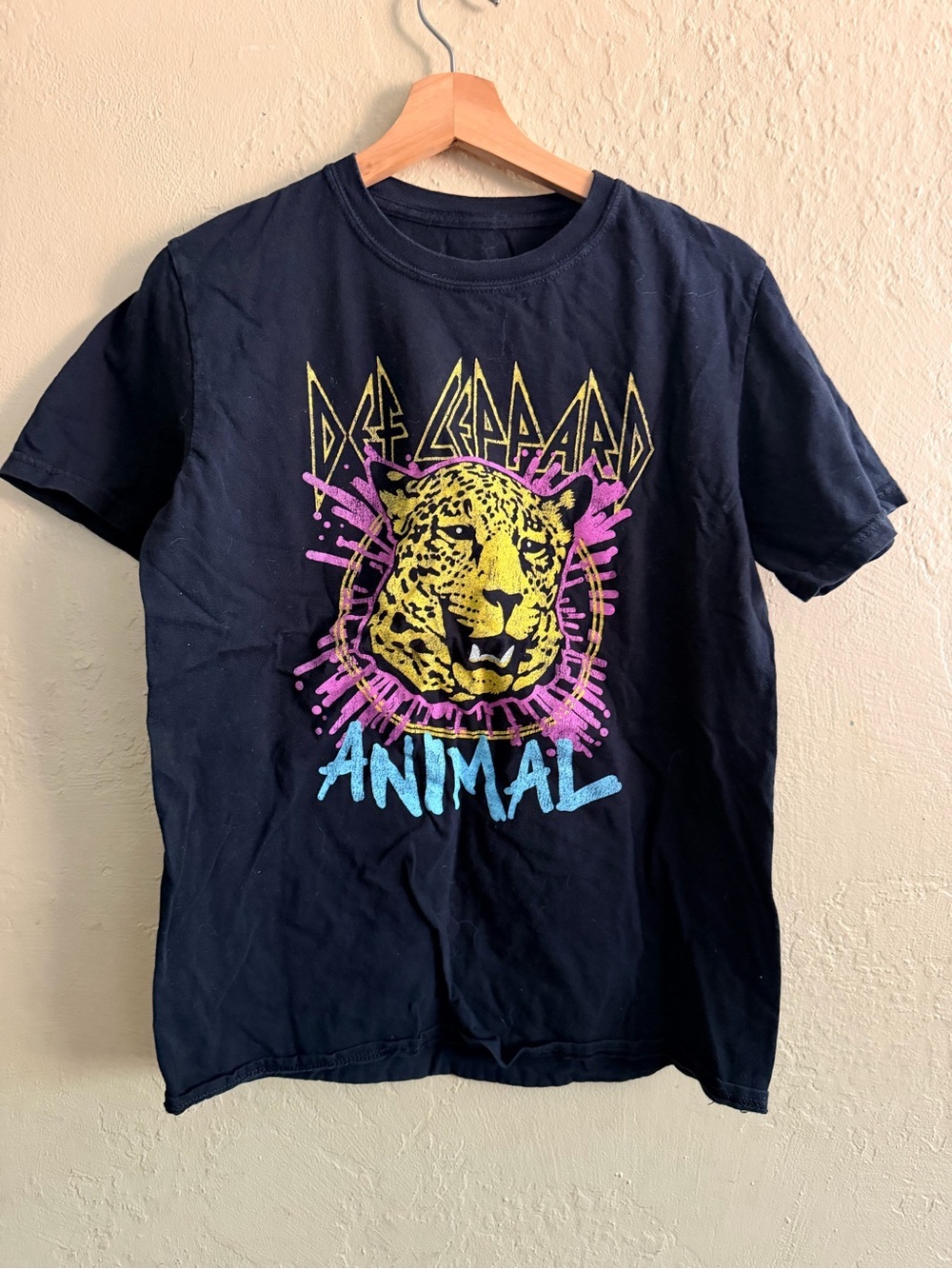 Def Leppard Animal Graphic Short Sleeve Tee - Black